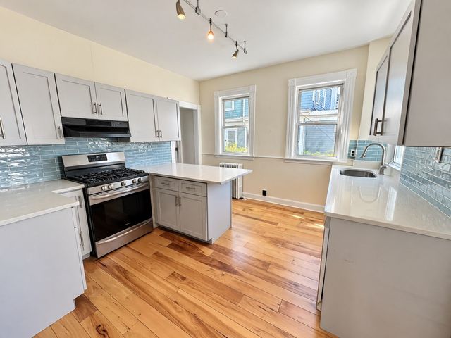 195 Faneuil St 1, Boston, MA 02135