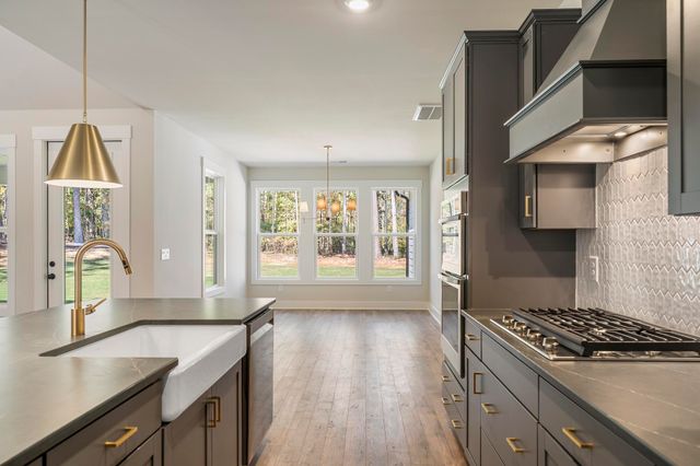 2041 Briar Bend Road, Ridgeville, SC 29472