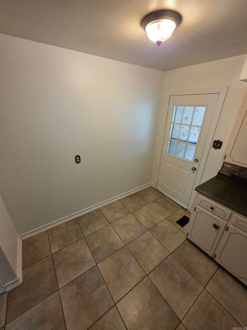 10 Hays Ct, North Little Rock, AR 72118