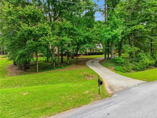 2692 Abbey Ridge Road SW, Conyers, GA 30094