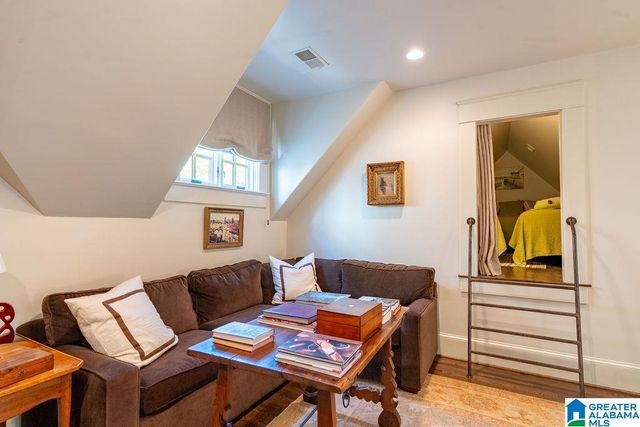 99 WATERS EDGE WAY, Alpine, AL 35014