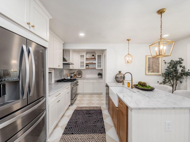 1490 Stratford Road, Delaware, OH 43015