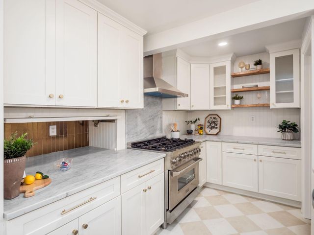1490 Stratford Road, Delaware, OH 43015