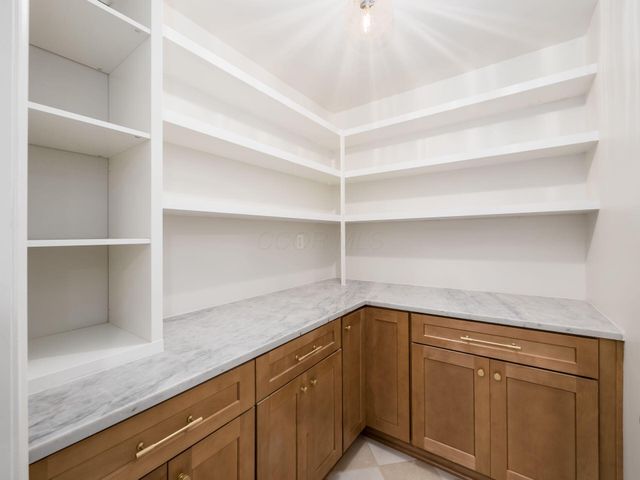 1490 Stratford Road, Delaware, OH 43015