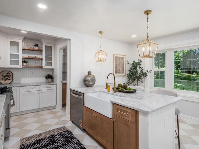 1490 Stratford Road, Delaware, OH 43015
