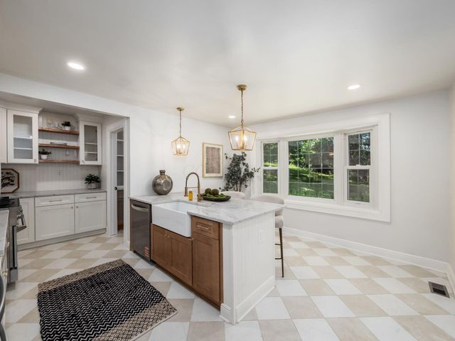 1490 Stratford Road, Delaware, OH 43015