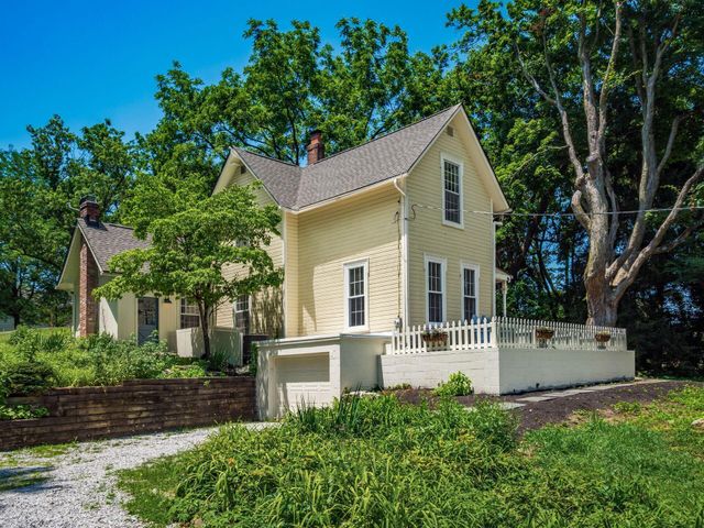1490 Stratford Road, Delaware, OH 43015