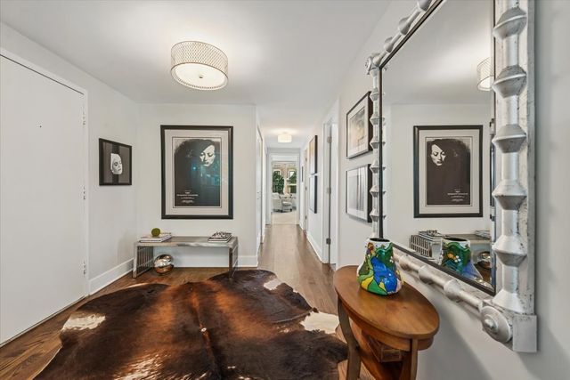 3180 N Lake Shore Drive 2H, Chicago, IL 60657