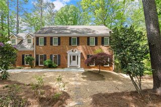 9335 Huntcliff Trace, Atlanta, GA 30350