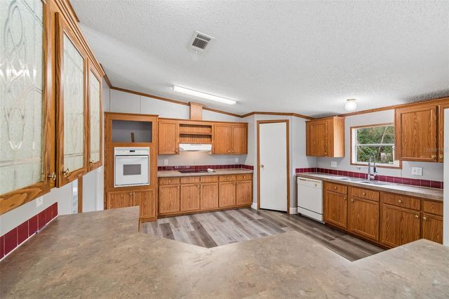 18427 MOORHAVEN DRIVE, Spring Hill, FL 34610