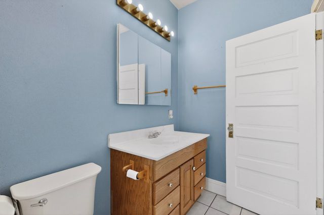 215 9th Street NW, Albuquerque, NM 87102