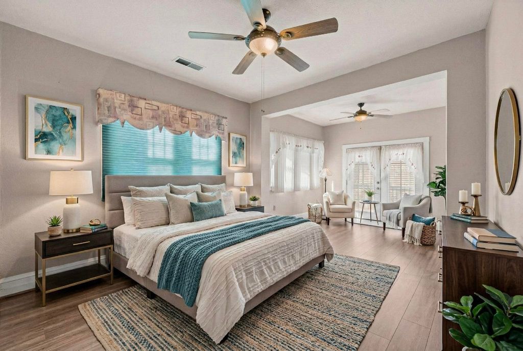 Image 25 of property listing at 215 9th Street NW, Albuquerque, NM 87102