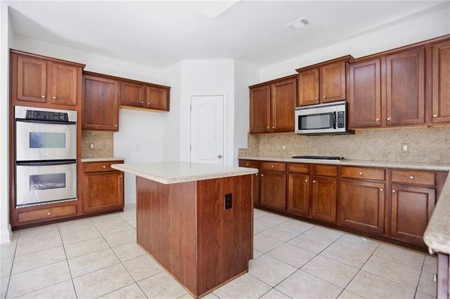180 Mill Stone Drive, Dawsonville, GA 30534