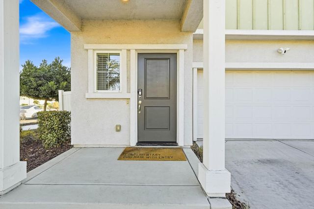 3742 Roseparke Way, Sacramento, CA 95834