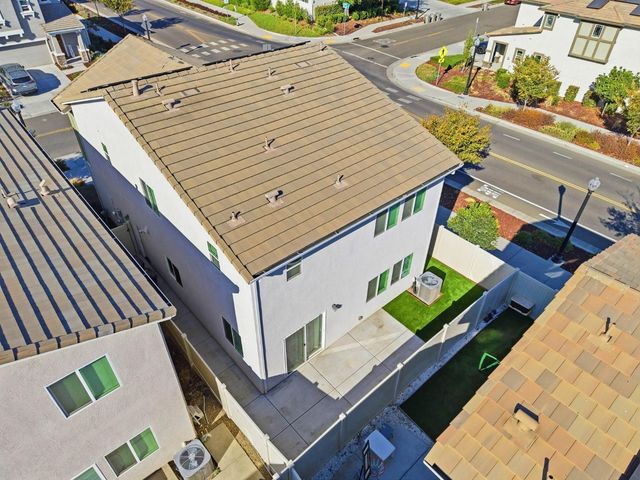3742 Roseparke Way, Sacramento, CA 95834