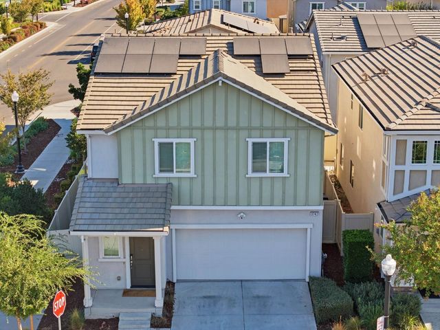 3742 Roseparke Way, Sacramento, CA 95834