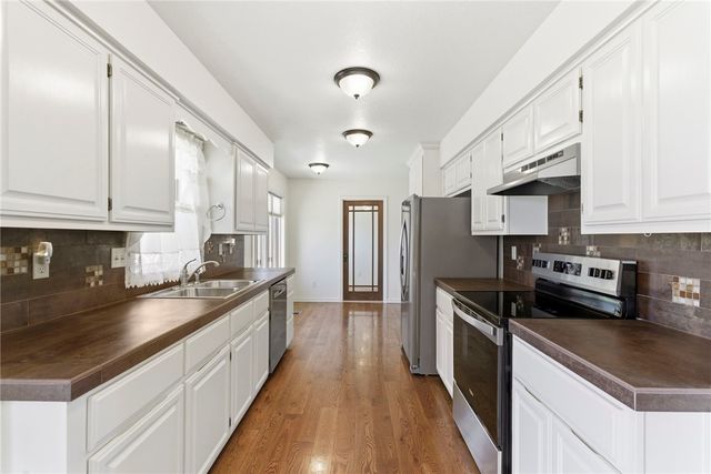 3 Kensington Drive, Bella Vista, AR 72715