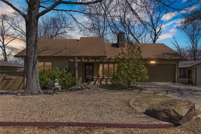 3 Kensington Drive, Bella Vista, AR 72715