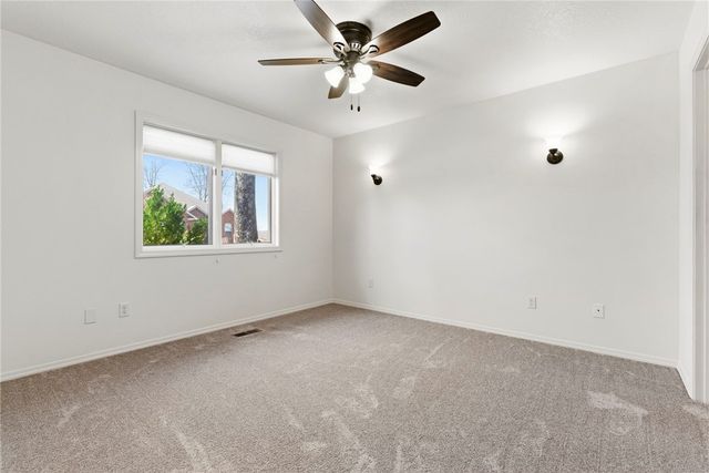 3 Kensington Drive, Bella Vista, AR 72715