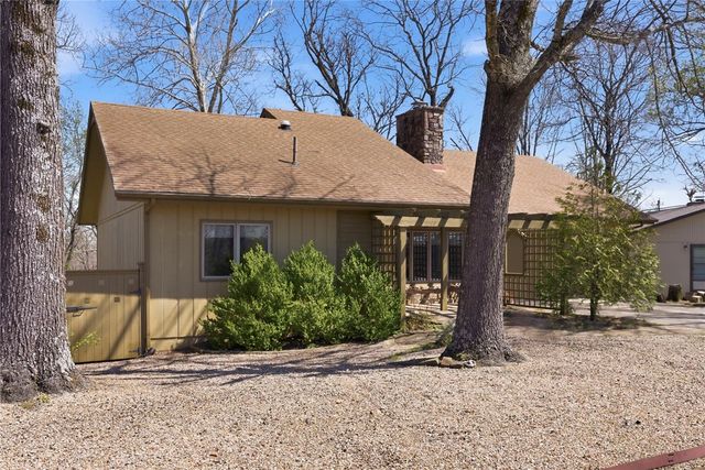 3 Kensington Drive, Bella Vista, AR 72715