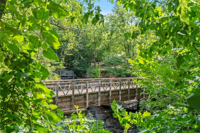 3 Kensington Drive, Bella Vista, AR 72715