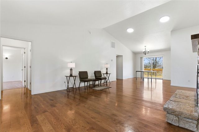 3 Kensington Drive, Bella Vista, AR 72715