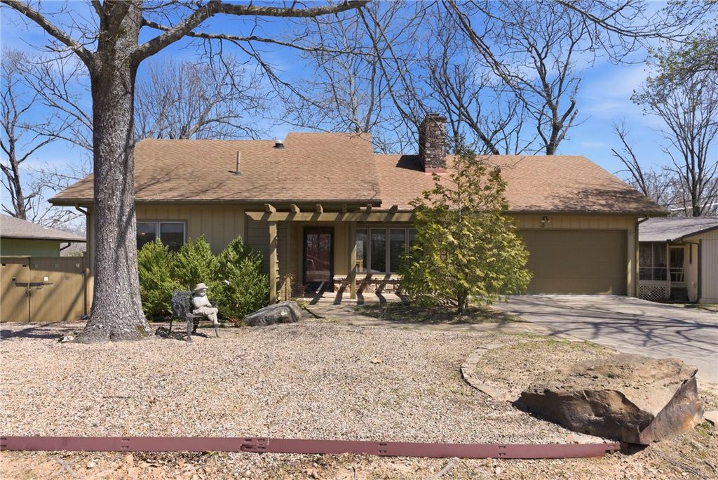 3 Kensington Drive, Bella Vista, AR 72715