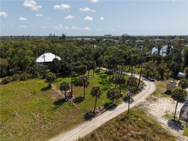 14927 Martin DR, Fort Myers, FL 33908