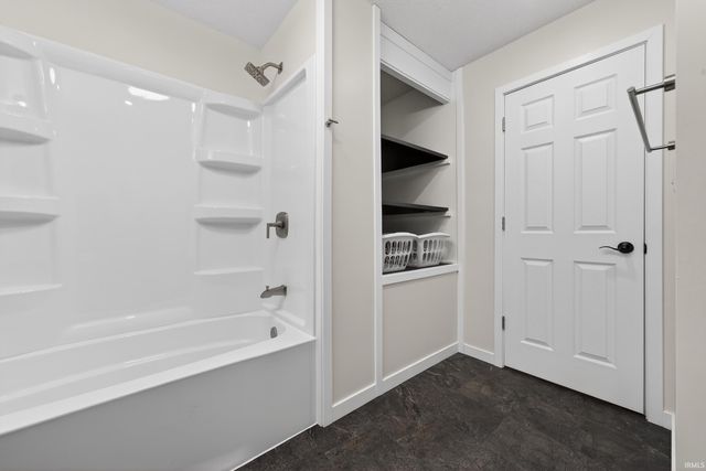 13573 S 400 W, Kokomo, IN 46901