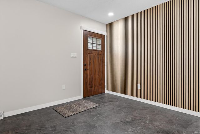 13573 S 400 W, Kokomo, IN 46901