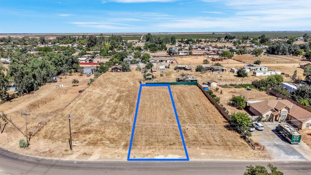 Image 1 of property listing at 99999 Harper Boulevard, Madera, CA 93638