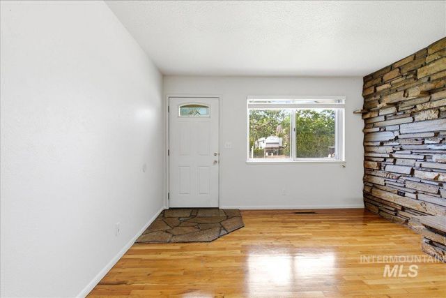 1118 W Howard St, Boise, ID 83706