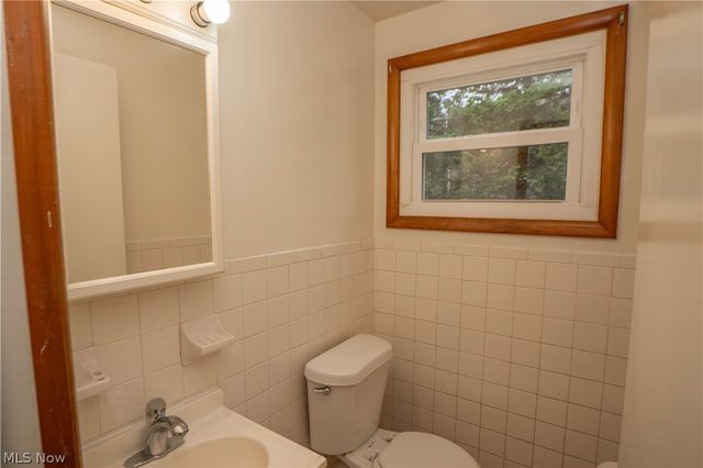 3837-3839 Beech Hill Road NW, North Canton, OH 44720