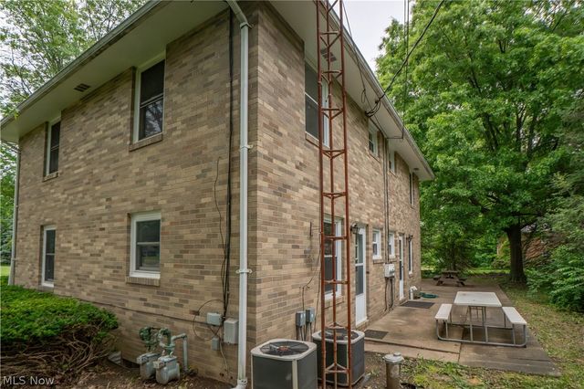 3837-3839 Beech Hill Road NW, North Canton, OH 44720