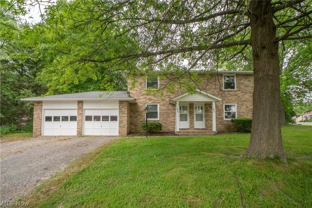 3837-3839 Beech Hill Road NW, North Canton, OH 44720