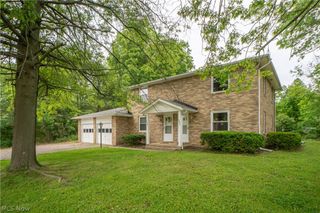 3837-3839 Beech Hill Road NW, North Canton, OH 44720