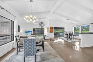 211 SW 87th Ter, Plantation, FL 33324