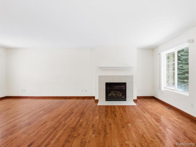 38311 Brook Drive, Sterling Heights, MI 48312