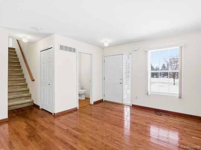 38311 Brook Drive, Sterling Heights, MI 48312