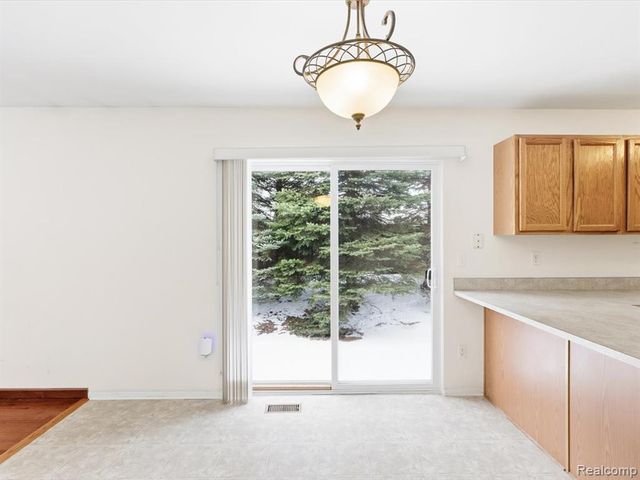 38311 Brook Drive, Sterling Heights, MI 48312