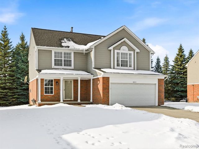 38311 Brook Drive, Sterling Heights, MI 48312