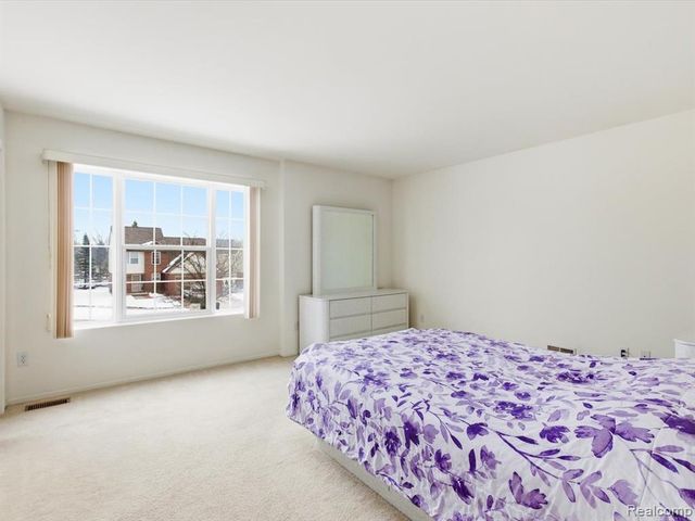 38311 Brook Drive, Sterling Heights, MI 48312