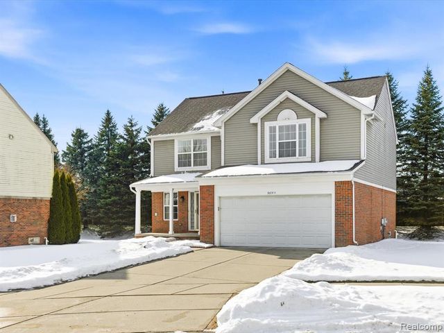 38311 Brook Drive, Sterling Heights, MI 48312