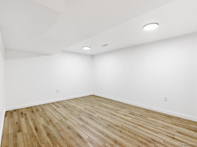 38311 Brook Drive, Sterling Heights, MI 48312