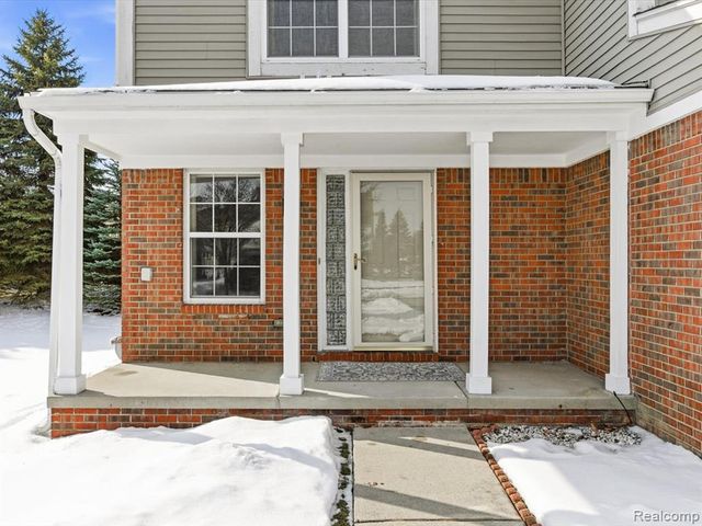 38311 Brook Drive, Sterling Heights, MI 48312
