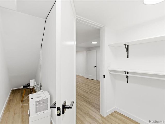 38311 Brook Drive, Sterling Heights, MI 48312