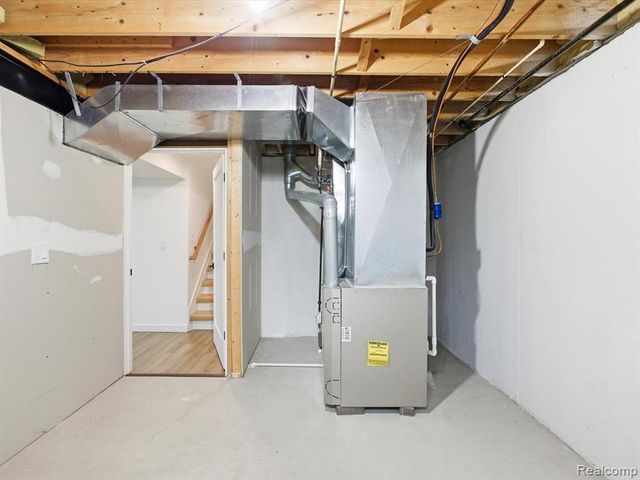 38311 Brook Drive, Sterling Heights, MI 48312