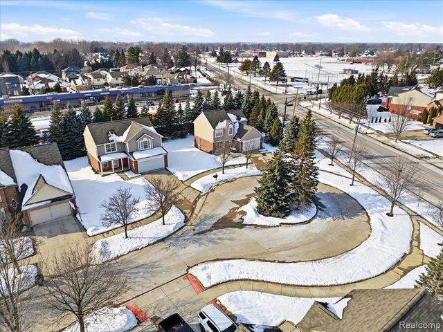 38311 Brook Drive, Sterling Heights, MI 48312