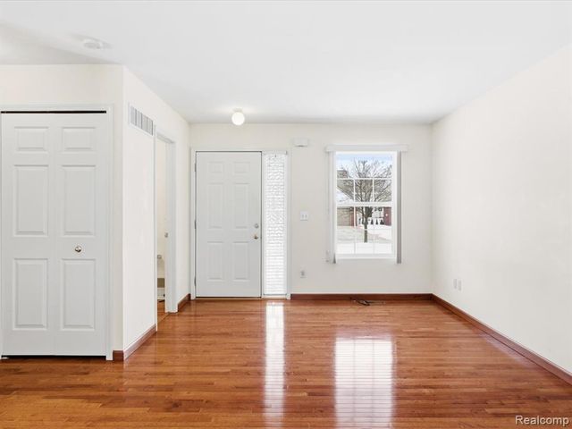 38311 Brook Drive, Sterling Heights, MI 48312