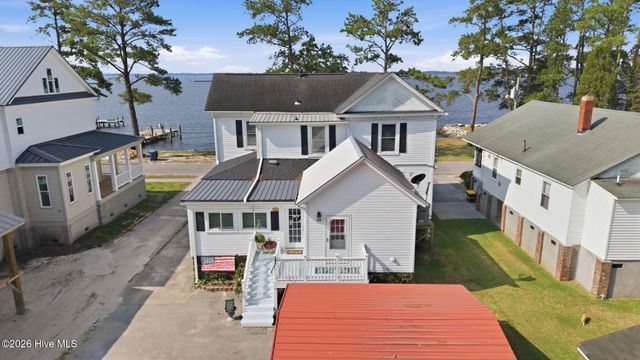 655 E Water Street, Belhaven, NC 27810